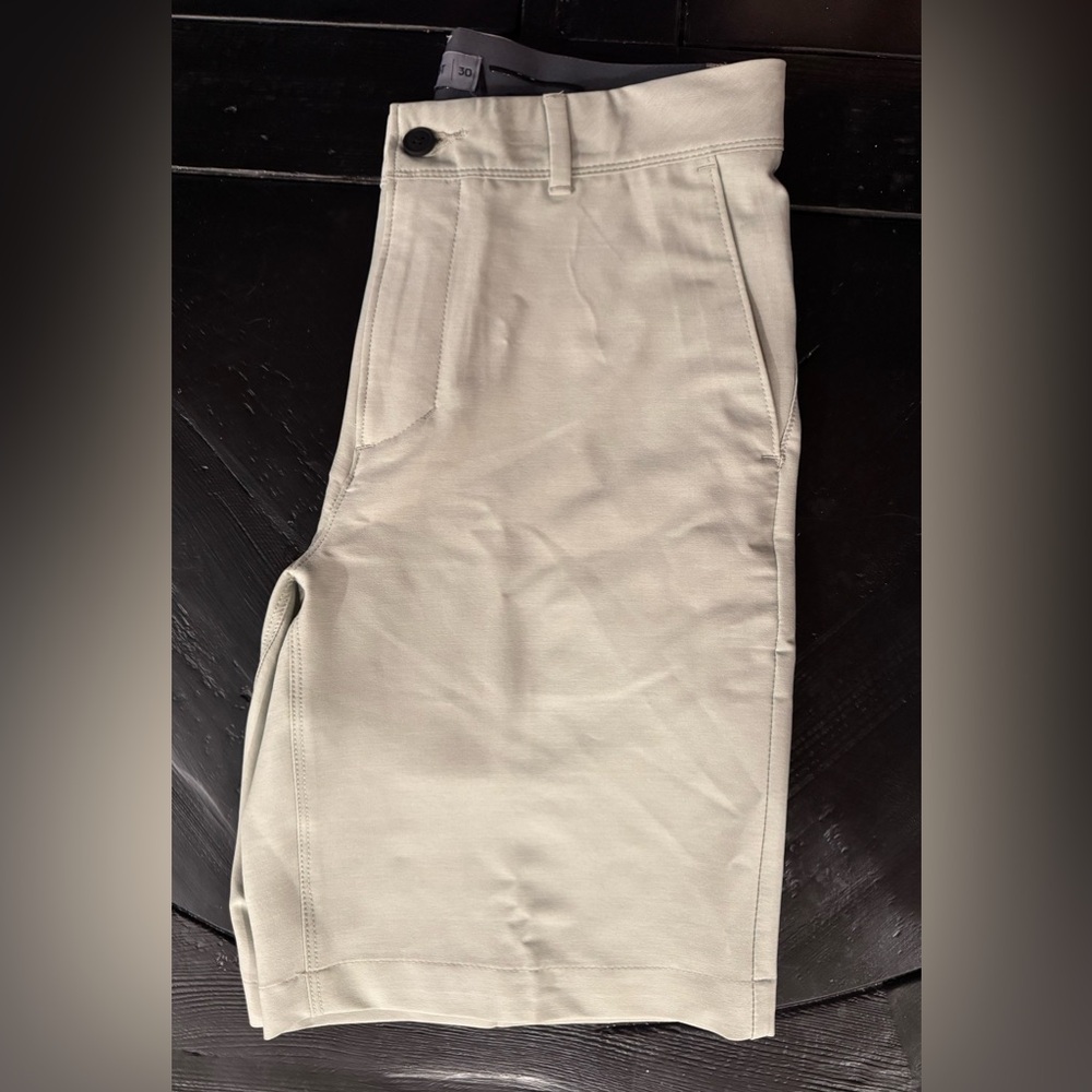 VRST Men's Sand Colored Shorts - 30